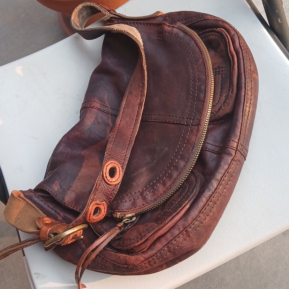 Lucky Brand "Stash" Bag Pre-owned Distressed Chunky Leather - Picture 15 of 16